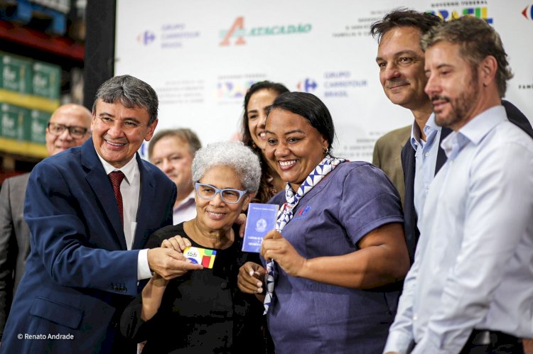 Piauí inicia projeto para empregar beneficiários do Bolsa Família no setor privado