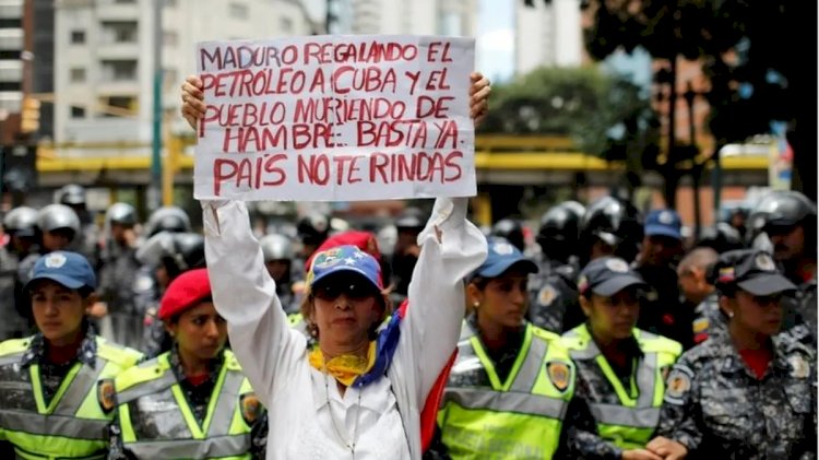 Venezuela: prazo oficial de 72 horas se esgota e Conselho Nacional Eleitoral não divulga total dos votos, nem atas das eleições