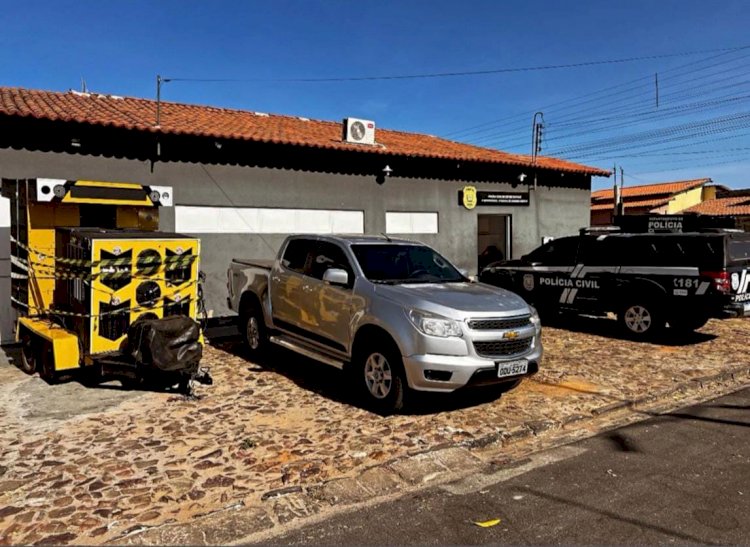 Tesoureiro da Prefeitura de São Raimundo Nonato é multado em R$ 45 mil, uso de tornozeleira e recolhimento noturno